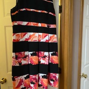 Dress like new size 16, with jacket size xl black. Only worn a couple times.